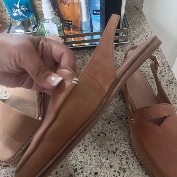 Shoes - Picture 2 of 2